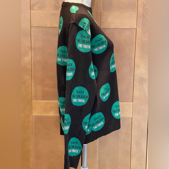 AWAKE NY Black & Green Crew Neck Relaxed Fit Sweater - Size Small - EUC - Picture 3 of 15